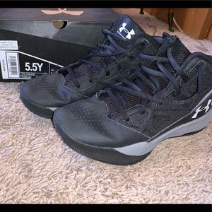 Unisex Under Armour Tennis/Basketball Shoes